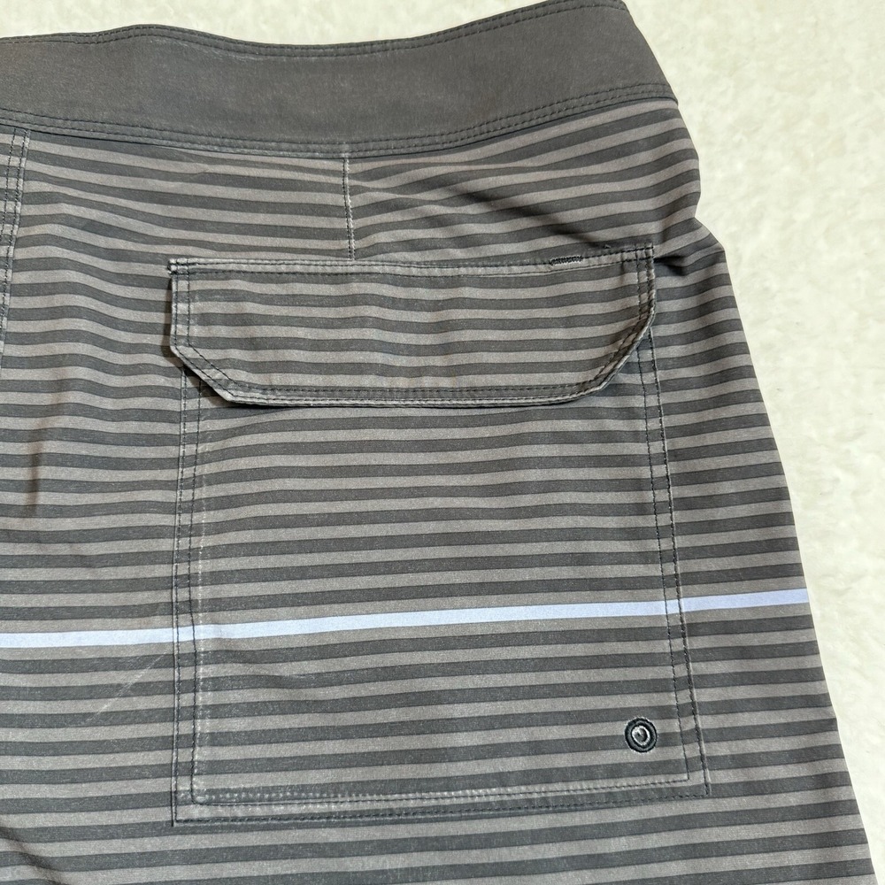 PATAGONIA Men Stretch Hydropeak Boardshorts 18" OLIVAS STRIPE BLACK OLBK Size 30 - Picture 7 of 13